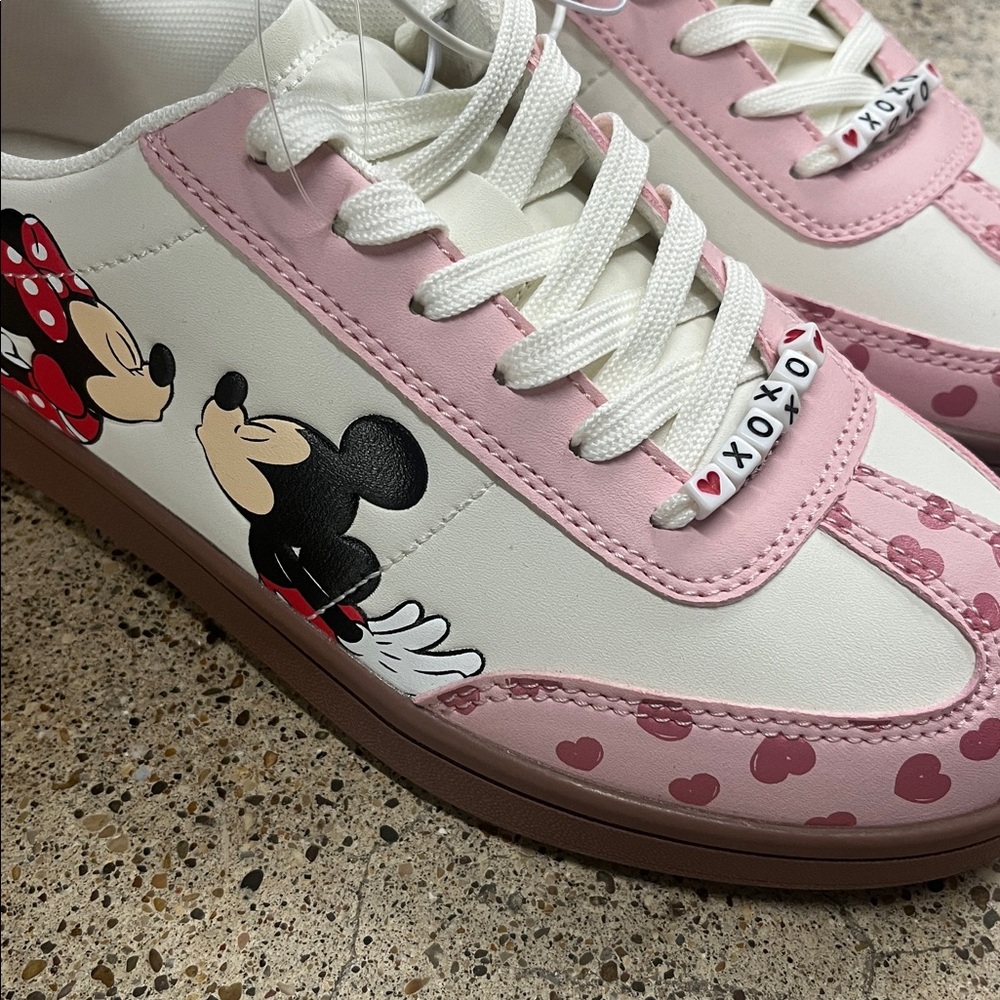 Disney Valentines Sweetheart Mickey And Minnie Mouse Women’s Sneakers - Picture 5 of 5